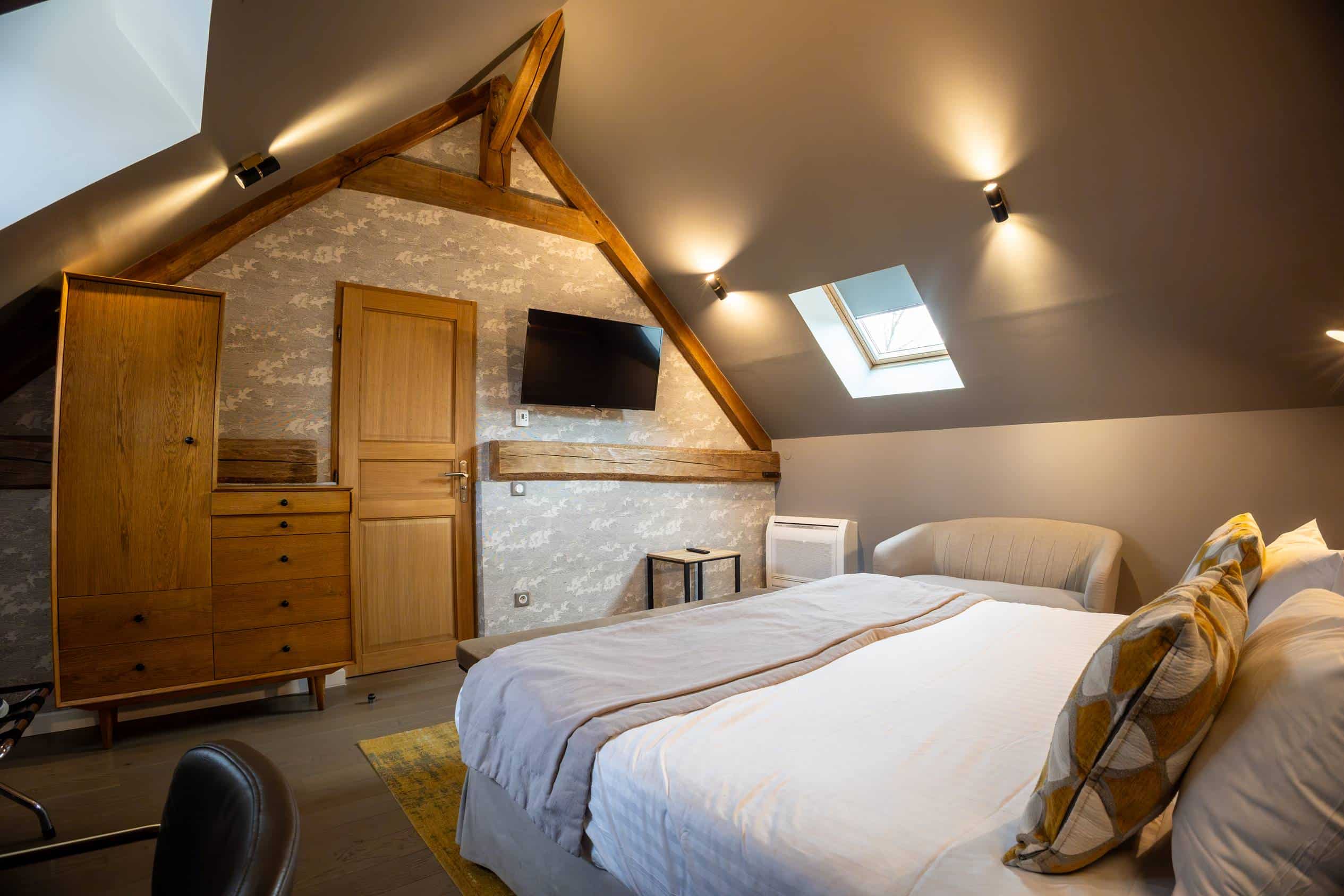 Chambre Coquette dans un hôtel de charme proche de Paris