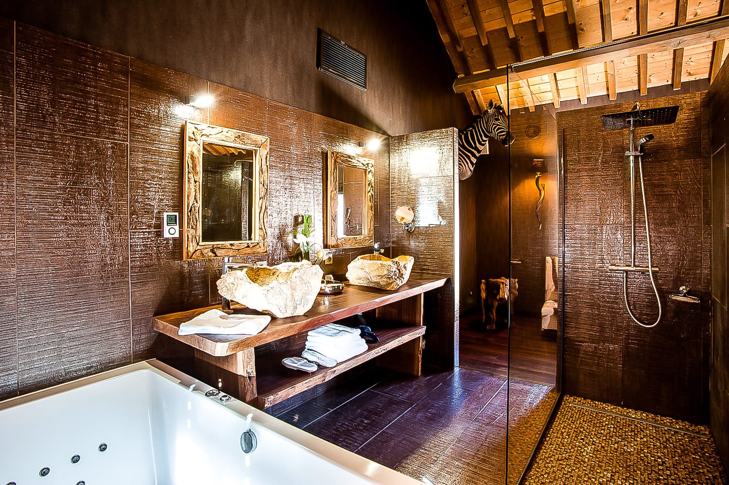 chambre-romantique-jacuzzi-paris