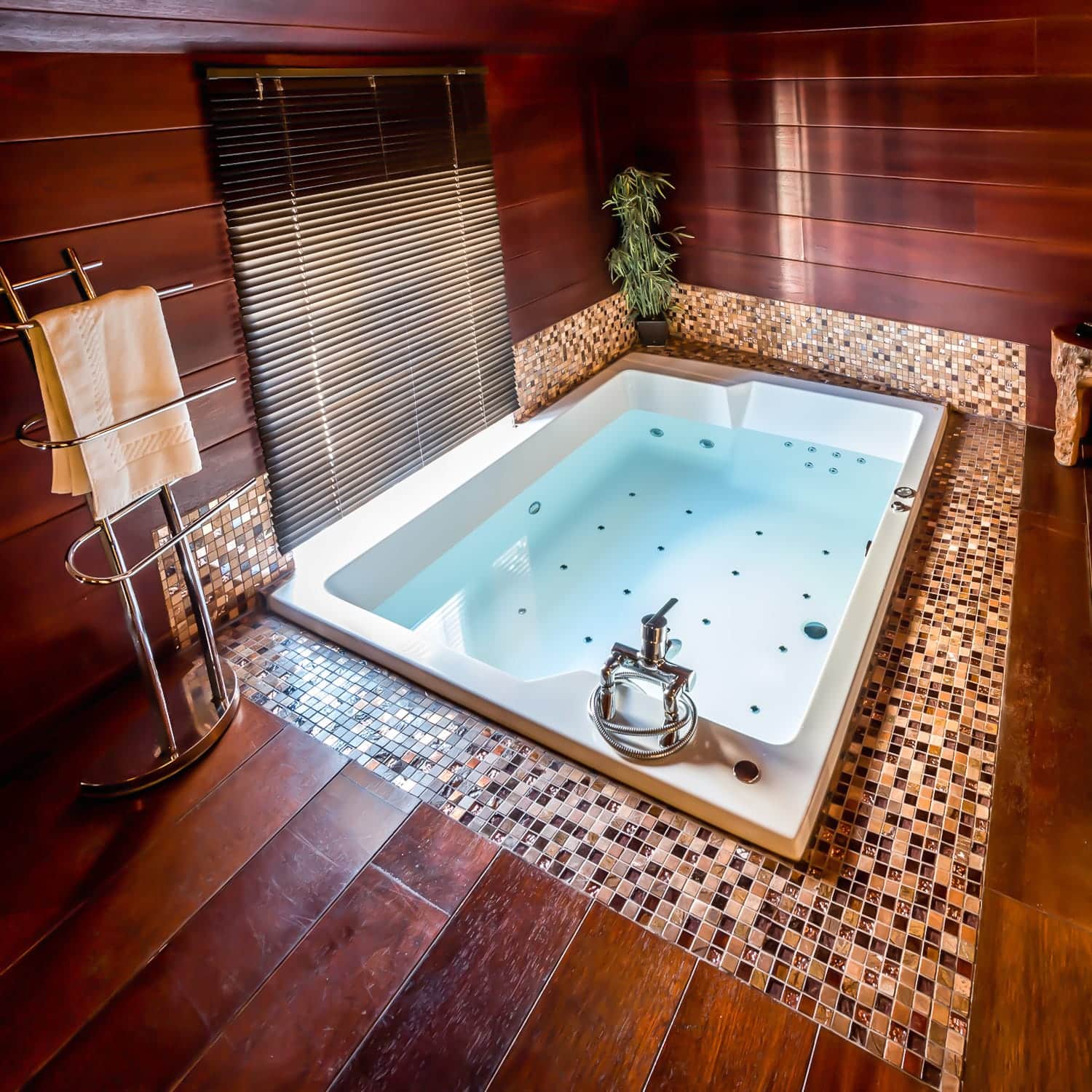 Suite indonesienne avec jacuzzi paris